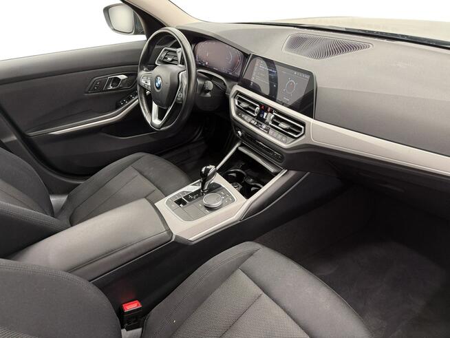 BMW Seria 3 318i aut Kombi