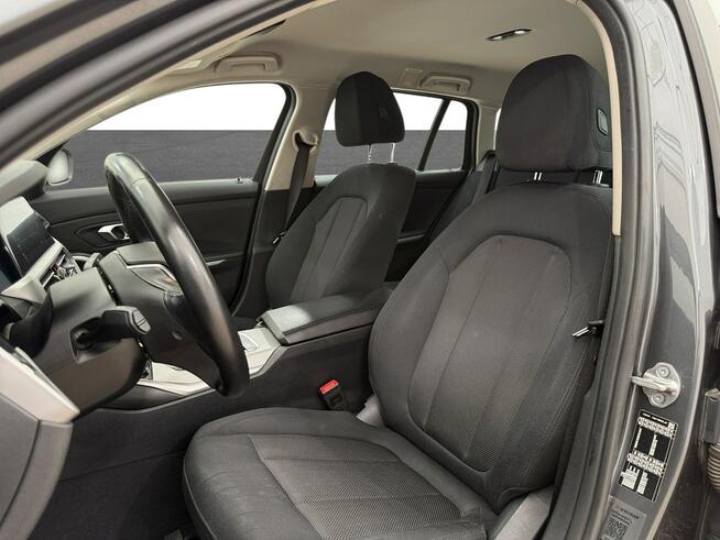 BMW Seria 3 318i aut Kombi