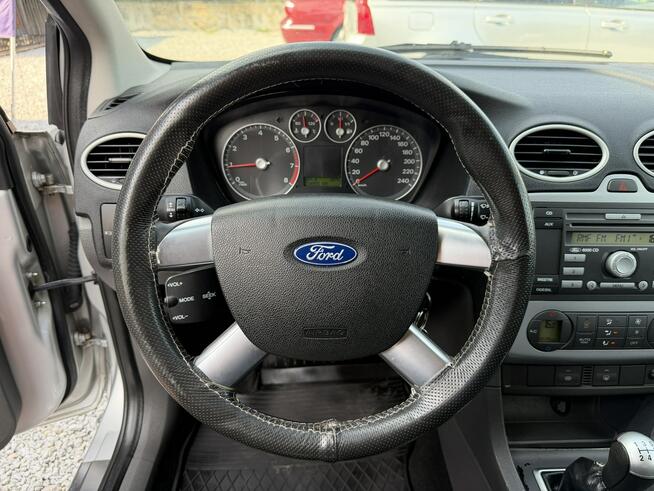 Ford Focus Nowy kompletny rozrząd, Automatyczna klimatyzacja, OC do 2027