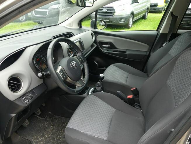 Toyota Yaris 1,33 VVTi Premium Edition Klima Kamera Cofania Alu 7 x Airbag