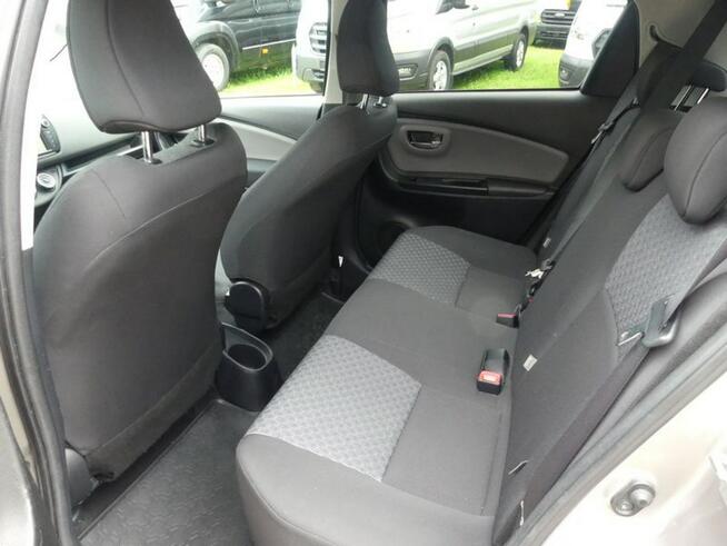 Toyota Yaris 1,33 VVTi Premium Edition Klima Kamera Cofania Alu 7 x Airbag