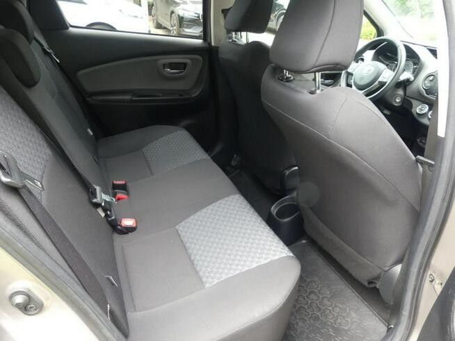 Toyota Yaris 1,33 VVTi Premium Edition Klima Kamera Cofania Alu 7 x Airbag