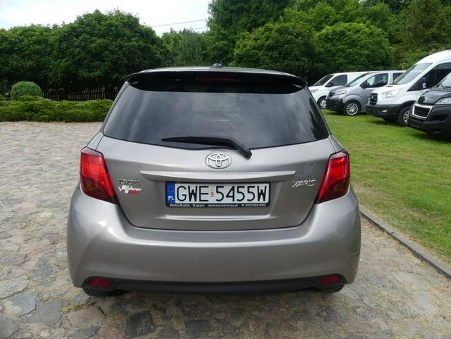 Toyota Yaris 1,33 VVTi Premium Edition Klima Kamera Cofania Alu 7 x Airbag