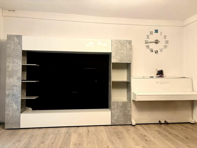 Wynajmę 4 pokoje - Mokotów 6500