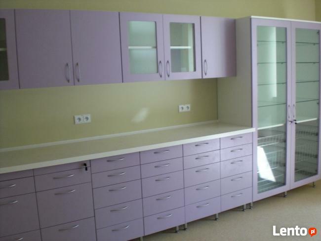 Specjalista do działu mebli medycznych