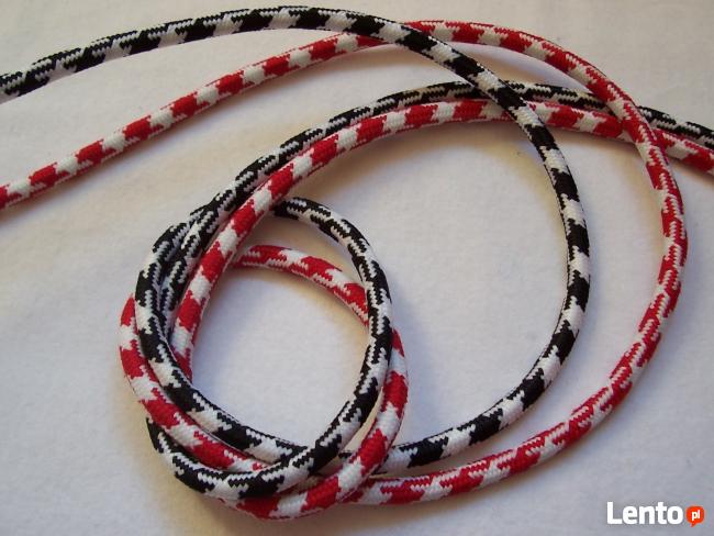 Kolorowe kable w oplocie tekstylnym