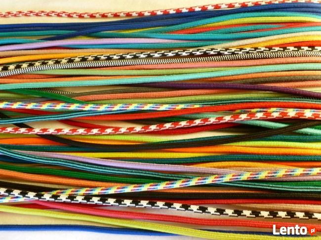 Kolorowe kable w oplocie tekstylnym
