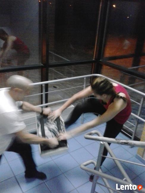 bezpłatny kurs samoobrony dla kobiet