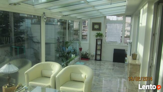 Zabudowy tarasów, basenów - ogrody zimowe