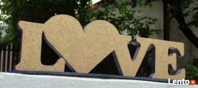 Litery 3d ze styroduru malowane ręcznie