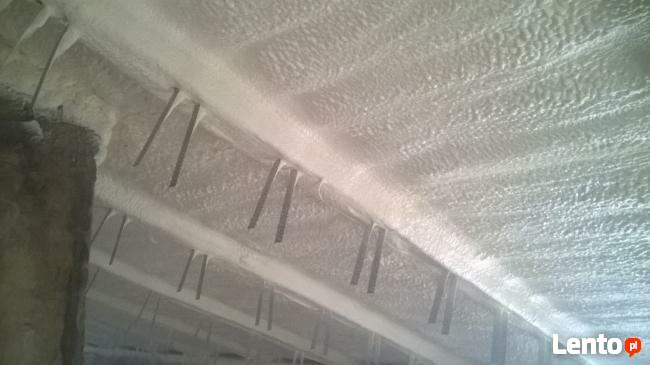 Ocieplenia poddaszy pianą poliuretanową (PUR)