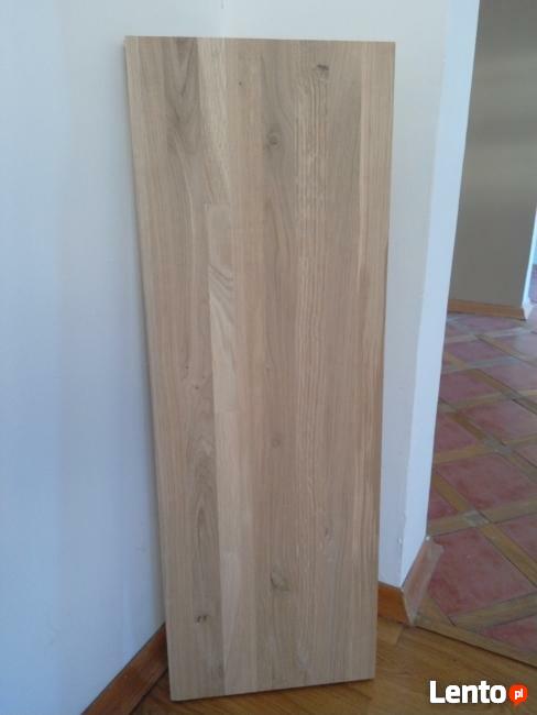 Schody dębowe pod zamówienie klienta.