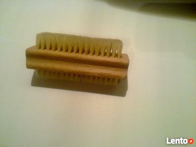 Szczotki. Szczoteczki. Nowe.