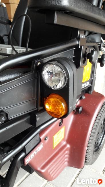 Wózek inwalidzki akumulatorowy MEYRA domowo-szosowy