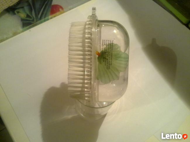 Szczotki. Szczoteczki. Nowe.