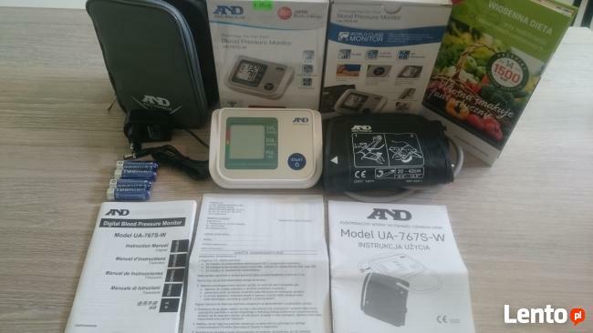Ciśnieniomierz AND UA-767S naramienny z zasilaczem, automaty