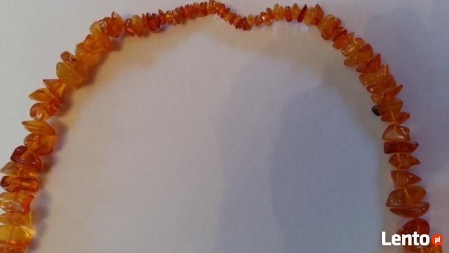 Naszyjnik z naturalnch oszlifowanych bursztynów w kolorze mi