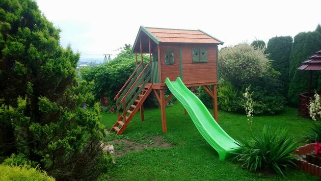 Domek dla dzieci z podestem wys 150