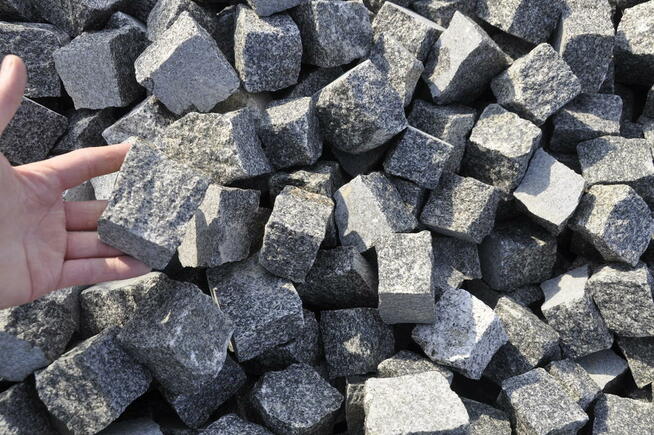 KOSTKA GRANITOWA CZARNA, KAMIEŃ NATURALNY, KOSTKA BRUKOWA