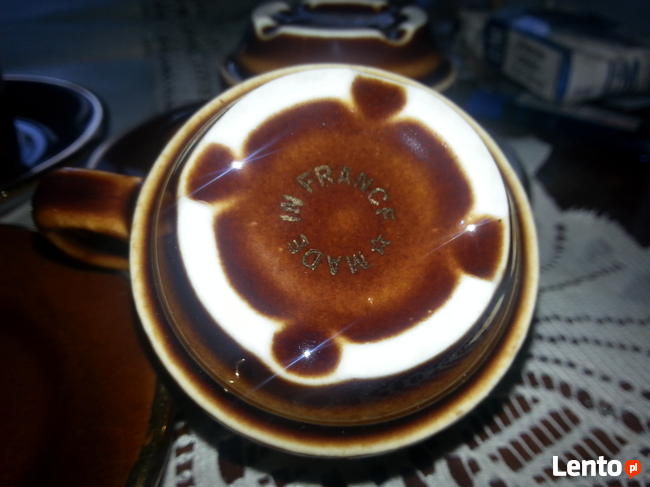 4 filizanki ze spodkami