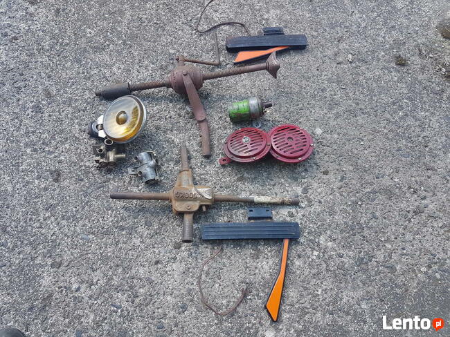 Strzałki - kierunkowskazy do zabytków