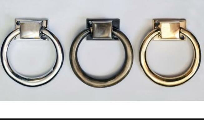 HIT!Producent Krzesło z kołatką z ćwiekami tapicerowane nowe