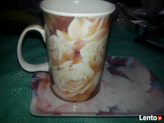 Filizanka ze spodkiem fine bone china