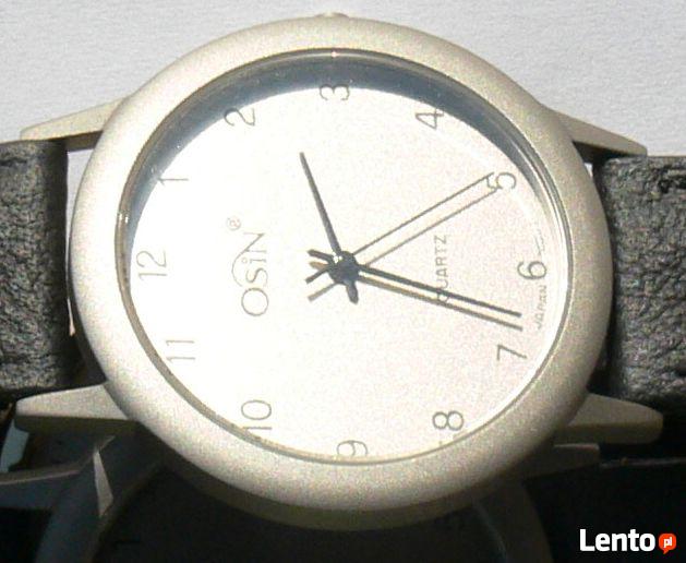 Zegarek w kopercie tytanowej