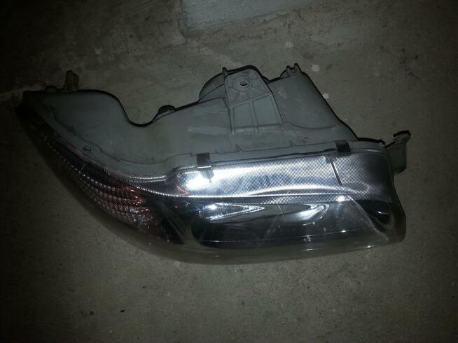 Sprzedam reflektor do Daewoo Nubira I