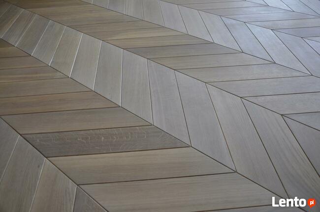 Stylowe podłogi drewniane, deska ręcznie stylizowana