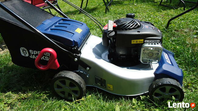 Kosiarka spalinowa BRIGGS&STRATTON 450 NOWA
