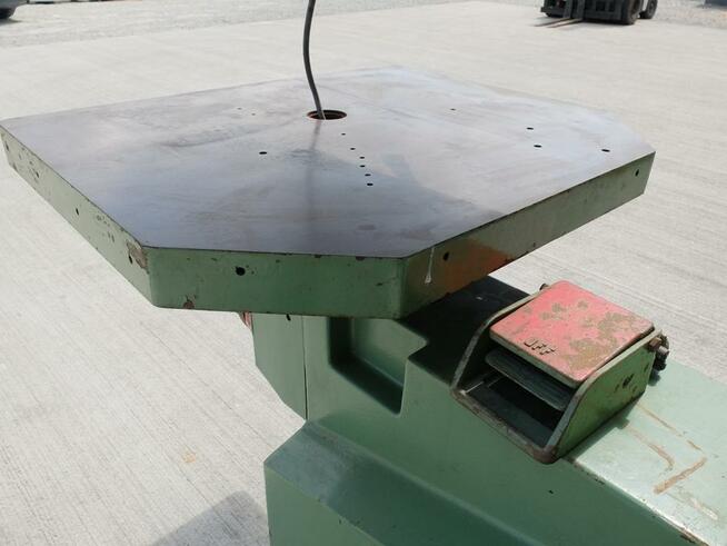 Frezarka górnowrzecionowa SCM