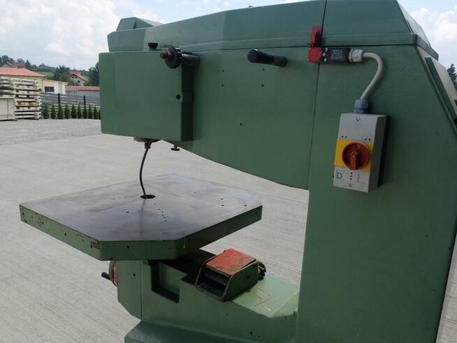 Frezarka górnowrzecionowa SCM