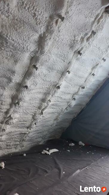 Ocieplanie budynków pianą PUR. Hydroizolacje dachów płaskic.