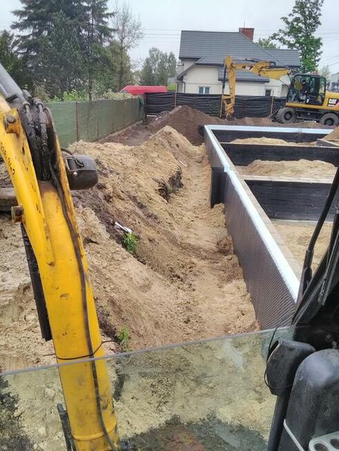 Minikoparka, Usługi minikoparką wykopy wiertnica , świder