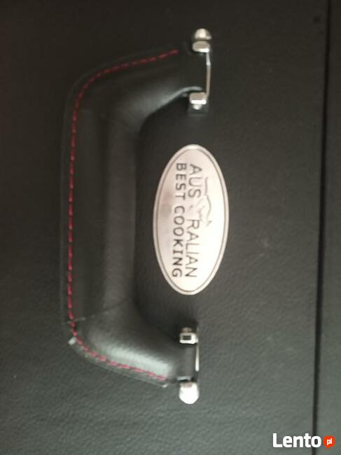 Zestaw 12 australijskich garnków w walizce