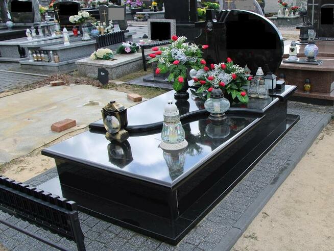 KAMIENIARSTWO , NAGROBKI , SARKOFAGI , GROBOWCE