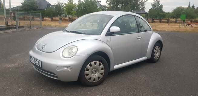 VW New Beetle z 2001 r. 1.6 MPI o mocy 100 KM zadbany model