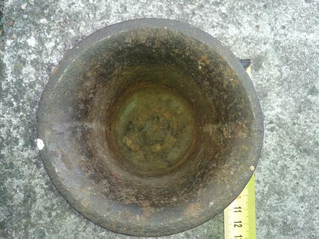 Stary, antyk, moździerz mały, 50 zł.