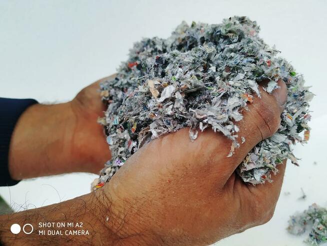 WDMUCHIWANIE TERMOIZOLACJI /IZOLACJI TERMICZNEJ/ OCIEPLENIE