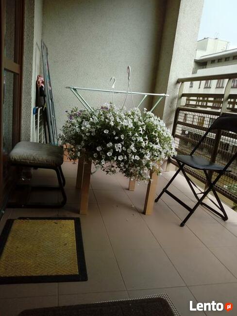 ZAMIENIĘ 4 pokoje w bloku komunalne na 3 pokoje