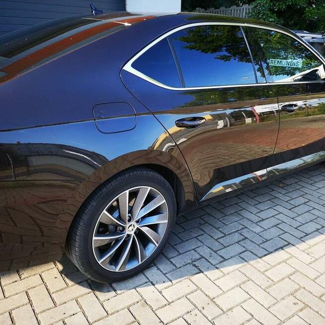 Przyciemnianie szyb, polerowanie lakieru, wosk, ceramika