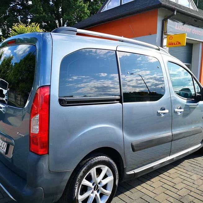 Przyciemnianie szyb, polerowanie lakieru, wosk, ceramika