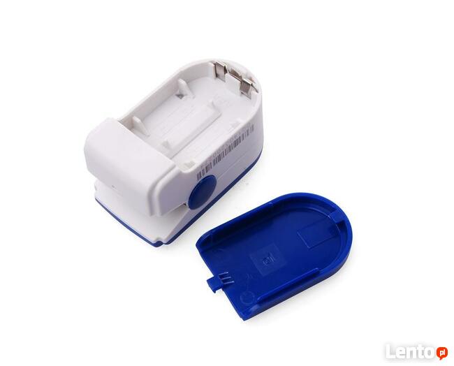 Medyczny pulsoksymetr napalcowy CMS50D + akcesoria