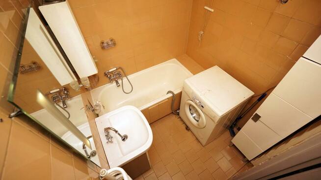 3 pokojowe mieszkanie do remontu. Ulica Mała Góra 16, Kraków