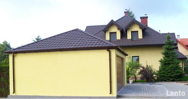 Garaż czterospadowy - blaszany - tynkowany