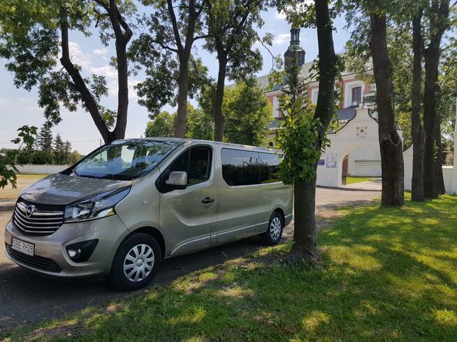Transport osób Dąbrowa Górnicza przewozy osób Myslowice busy