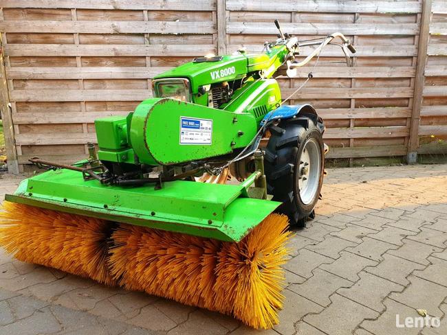 Traktorek Jednoosiowy Dzik Ciągnik Ogrodniczy Zamiatarka