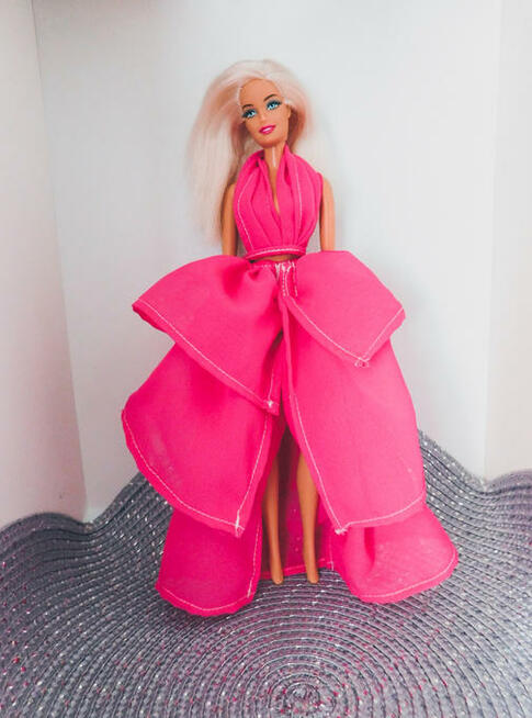 Różowa sukienka wieczorowa ubranko dla lalki