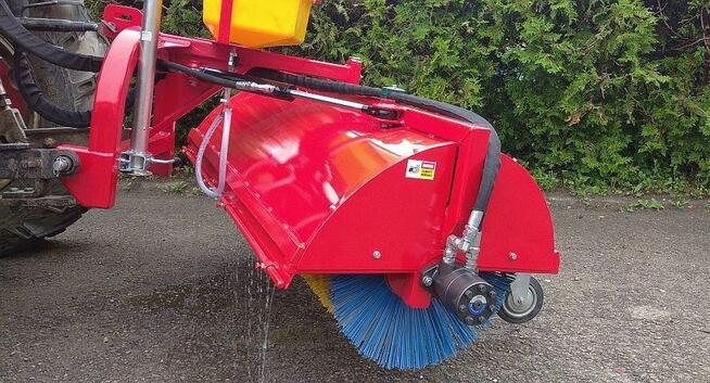 ZAMIATARKA ulic, szerokość robocza 150 cm napęd hydrauliczny
